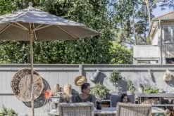 Brafab Reggio Sonnenschirm Ø300 Cm, Taupe -Hay || Brafab || Fatboy Verkäufe brafab reggio holzsonnenschirm 3m 9