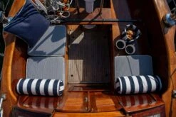 Wide Stripe Kissen 17x45 Cm, Marineblau 9 Wide Stripe Kissen 17x45 Cm, Marineblau -Hay || Brafab || Fatboy Verkäufe diyti wide stripe cushion 17x45 cm 7