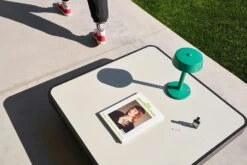 Fatboy Paletti Table, Light Grey -Hay || Brafab || Fatboy Verkäufe fatboy paletti coffee table 3