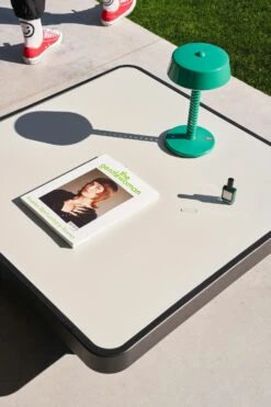 Fatboy Paletti Table, Light Grey -Hay || Brafab || Fatboy Verkäufe fatboy paletti coffee table 4