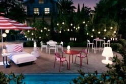 Fatboy Toní Bistro Table, Anthracite -Hay || Brafab || Fatboy Verkäufe fatboy toni bistro table anthracite 1