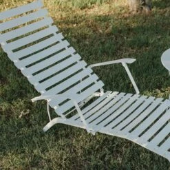 Bistro Chaise Longue, Honey 8 Bistro Chaise Longue, Honey -Hay || Brafab || Fatboy Verkäufe fermob bistro chaise longue honey 2