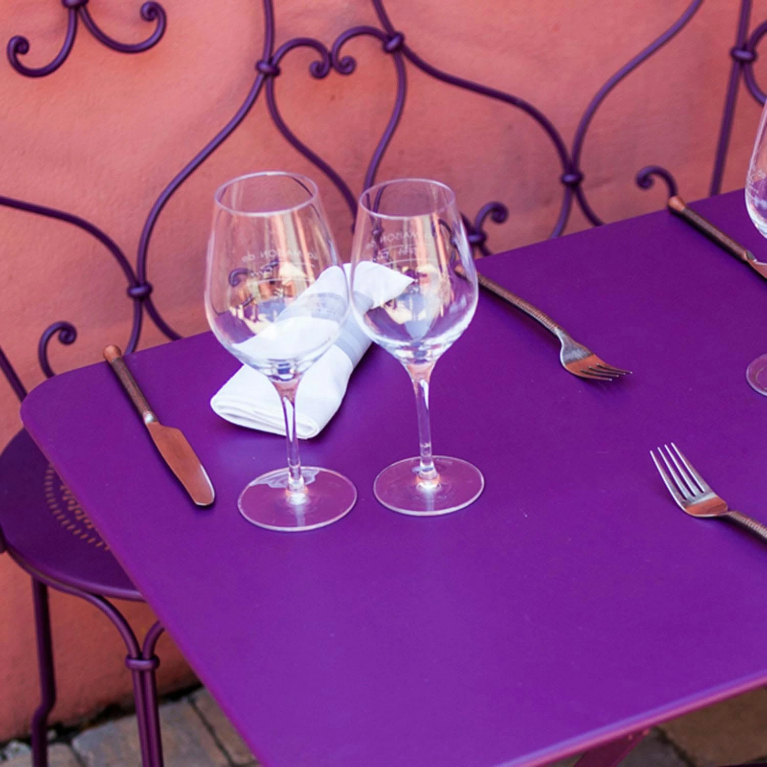 Bistro Table 97x57, Chili 2 Bistro Table 97x57, Chili – Bild 2