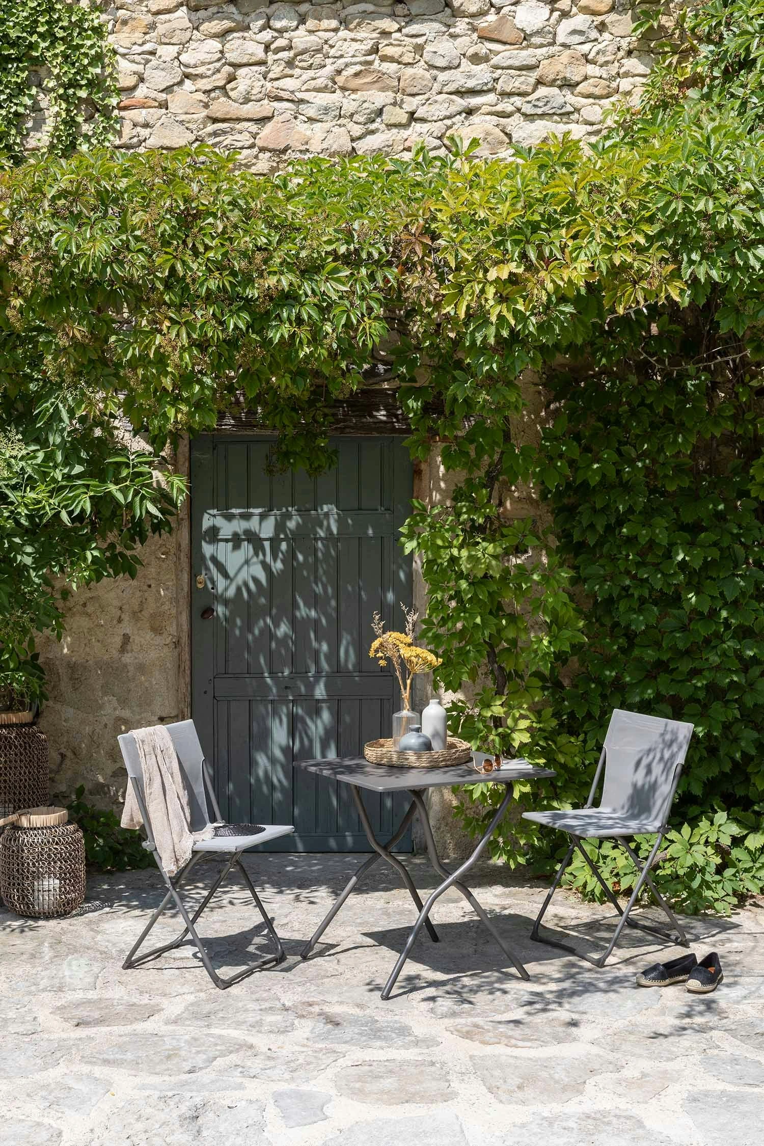 Lafuma Balcony II Colorblock Tisch 64x70 Cm, Titan 4 Lafuma Balcony II Colorblock Tisch 64x70 Cm, Titan – Bild 4