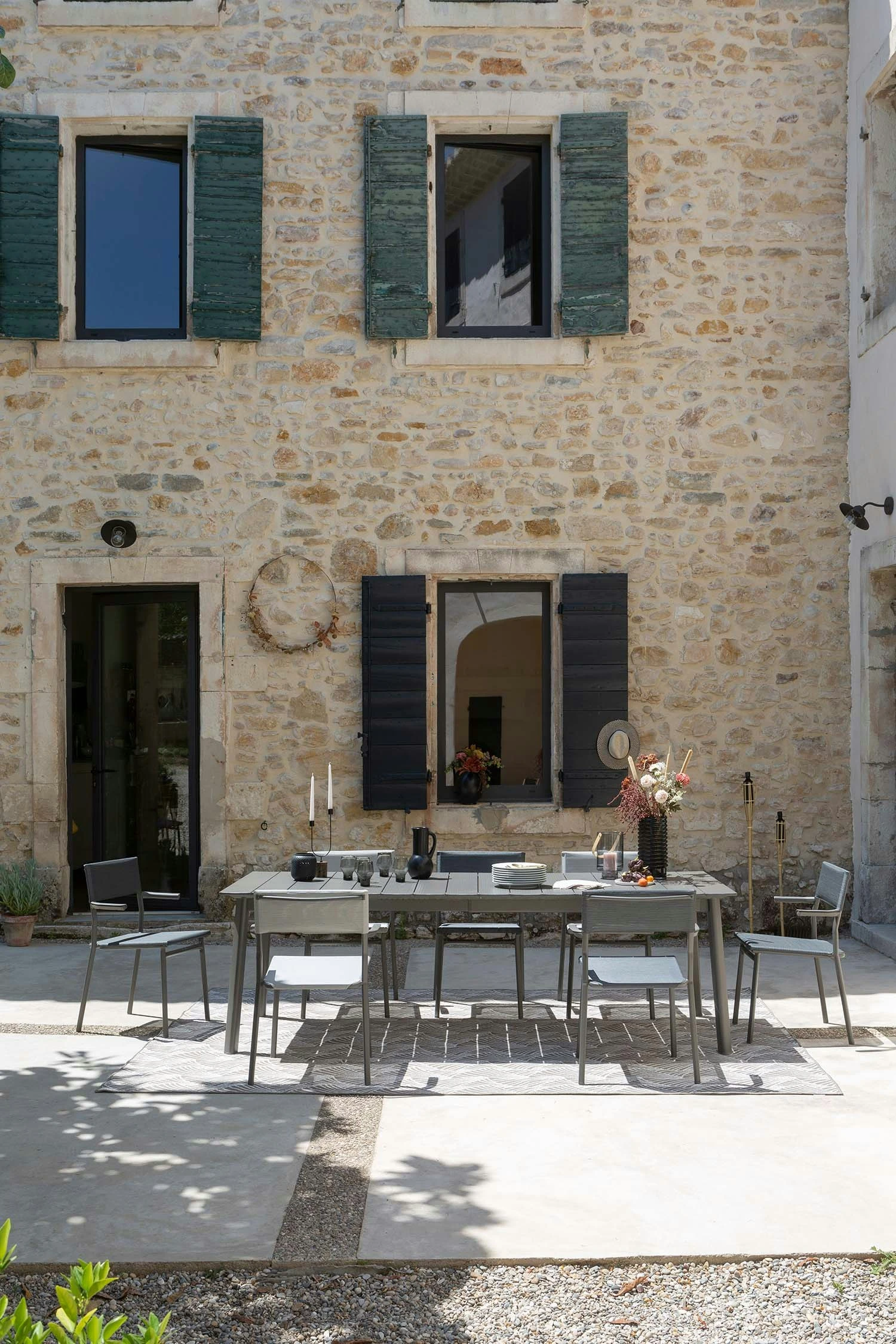 Lafuma Oron Tisch Aluminium, M 100x170-205 Cm, Titan 3 Lafuma Oron Tisch Aluminium, M 100x170-205 Cm, Titan – Bild 3