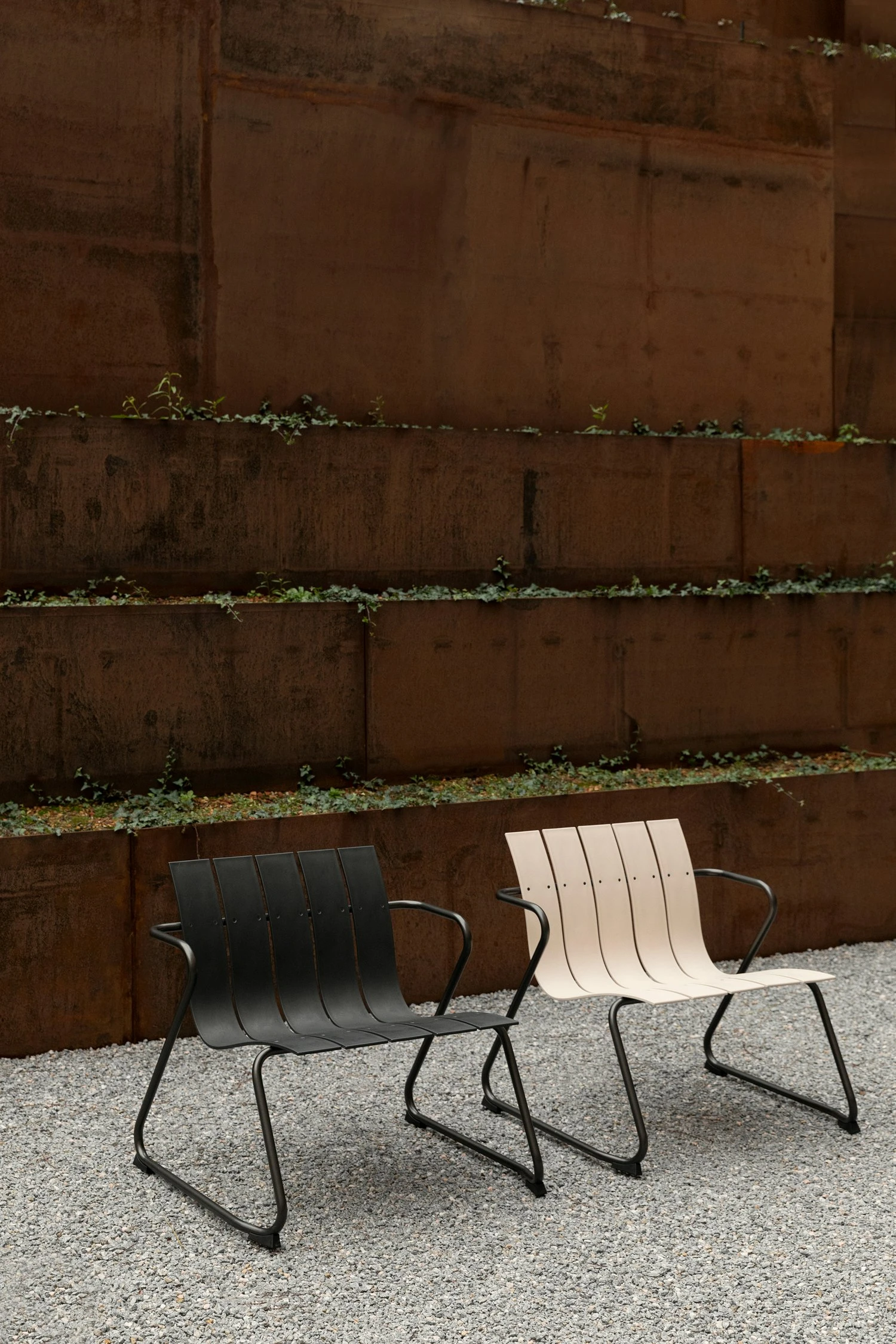 Mater Ocean Lounge Stuhl, Schwarz 3 Mater Ocean Lounge Stuhl, Schwarz – Bild 3